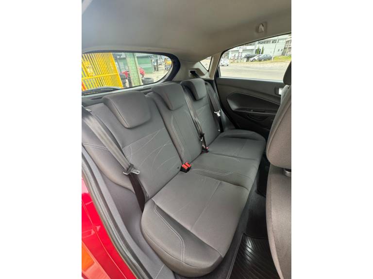 FORD - FIESTA - 2017/2017 - Vermelha - R$ 53.900,00
