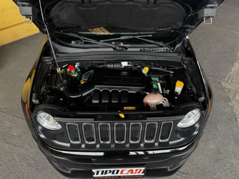 JEEP - RENEGADE - 2015/2016 - Preta - R$ 67.900,00