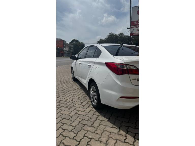 HYUNDAI - HB20S - 2016/2016 - Branca - R$ 48.800,00