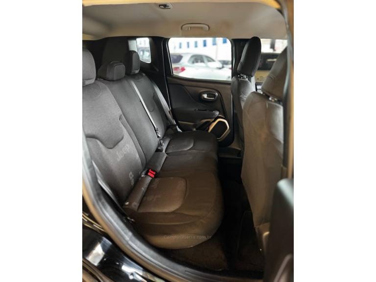 JEEP - RENEGADE - 2015/2016 - Preta - R$ 67.900,00