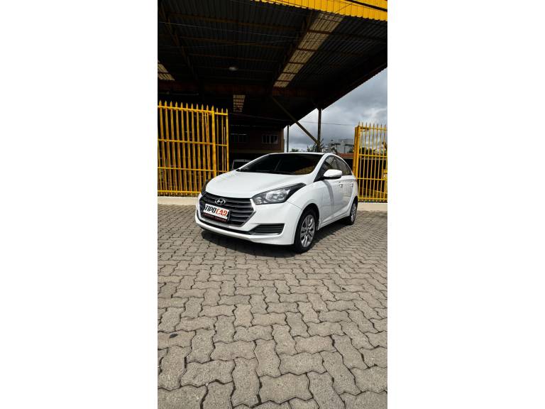 HYUNDAI - HB20S - 2016/2016 - Branca - R$ 48.800,00