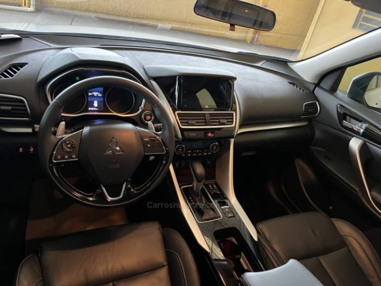 MITSUBISHI - ECLIPSE CROSS - 2021/2022 - Branca - R$ 137.900,00