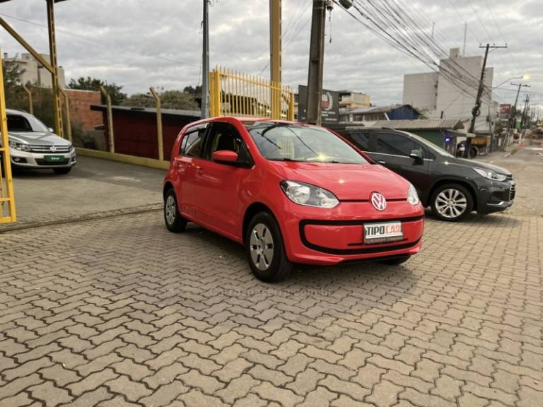 VOLKSWAGEN - UP - 2014/2015 - Vermelha - R$ 29.900,00