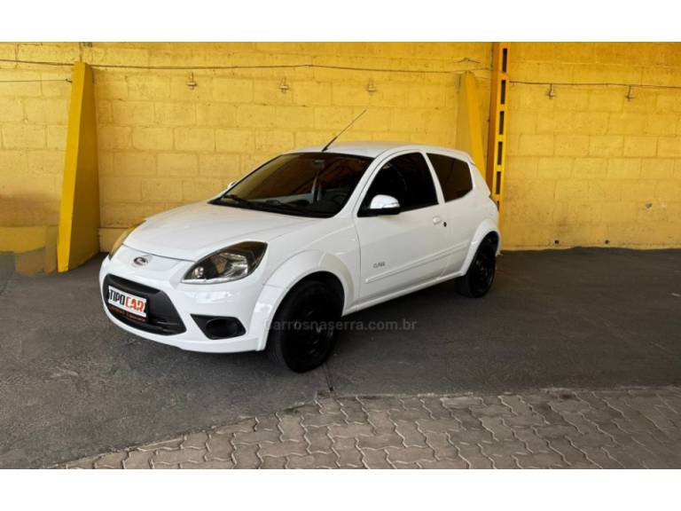 FORD - KA - 2011/2012 - Branca - R$ 27.900,00