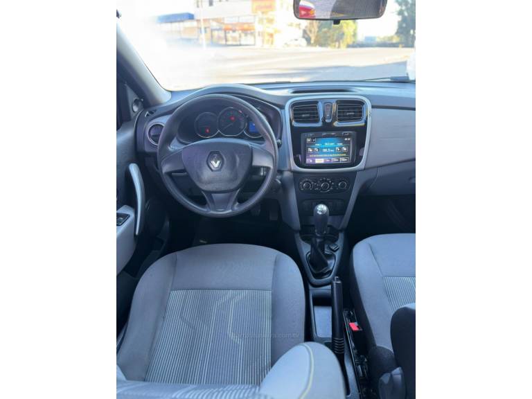 RENAULT - LOGAN - 2014/2014 - Prata - R$ 39.900,00