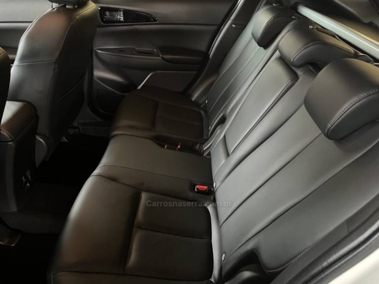 MITSUBISHI - ECLIPSE CROSS - 2021/2022 - Branca - R$ 137.900,00