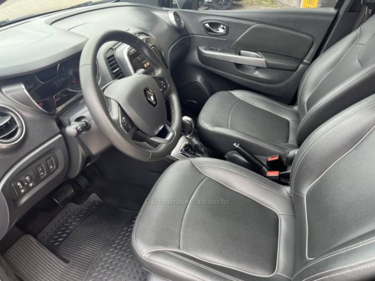 RENAULT - CAPTUR - 2021/2021 - Preta - R$ 88.900,00