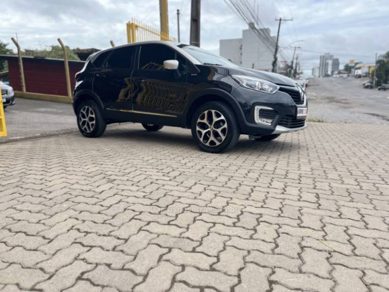 RENAULT - CAPTUR - 2021/2021 - Preta - R$ 88.900,00