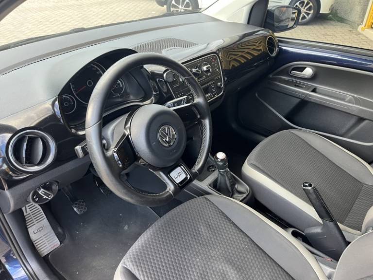 VOLKSWAGEN - UP - 2014/2015 - Azul - R$ 45.900,00
