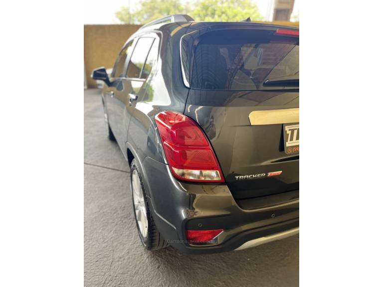 CHEVROLET - TRACKER - 2018/2018 - Cinza - R$ 92.900,00