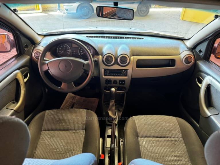 RENAULT - SANDERO - 2010/2011 - Prata - R$ 29.800,00