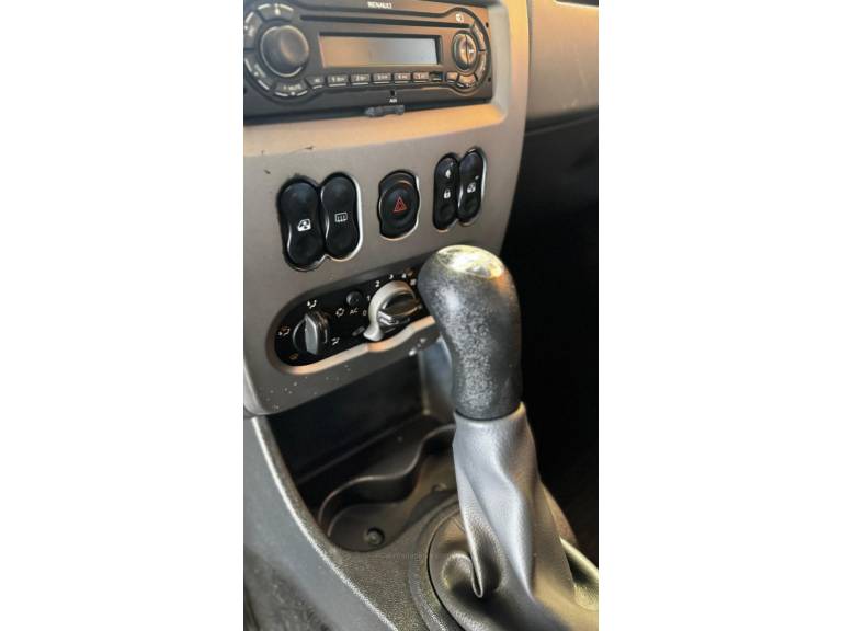 RENAULT - SANDERO - 2010/2011 - Prata - R$ 29.800,00