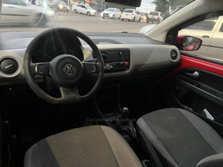 VOLKSWAGEN - UP - 2014/2015 - Vermelha - R$ 29.900,00