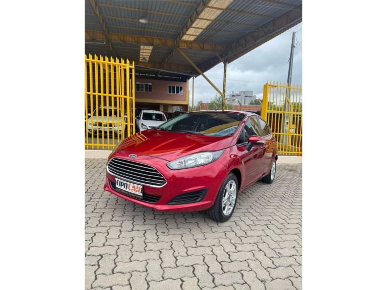 FORD - FIESTA - 2017/2017 - Vermelha - R$ 53.900,00