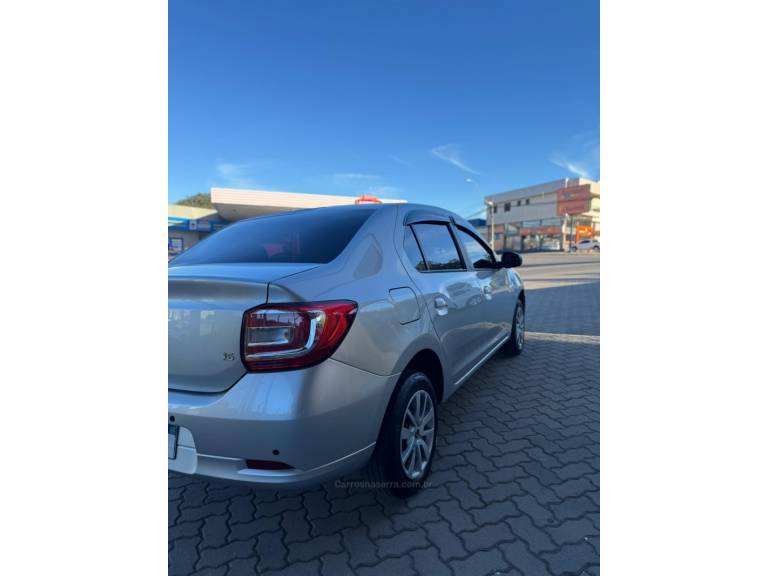 RENAULT - LOGAN - 2014/2014 - Prata - R$ 39.900,00