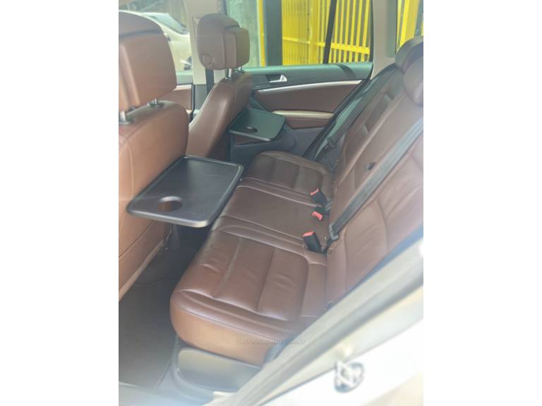 VOLKSWAGEN - TIGUAN - 2011/2012 - Prata - R$ 53.900,00