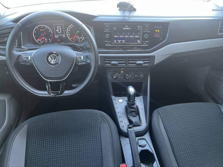 VOLKSWAGEN - POLO - 2019/2020 - Vermelha - R$ 78.900,00