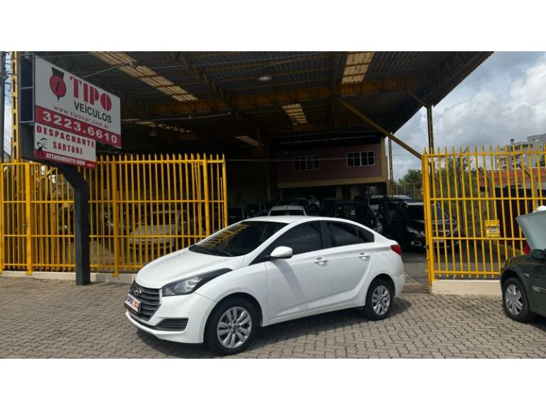 HYUNDAI - HB20S - 2016/2016 - Branca - R$ 48.800,00