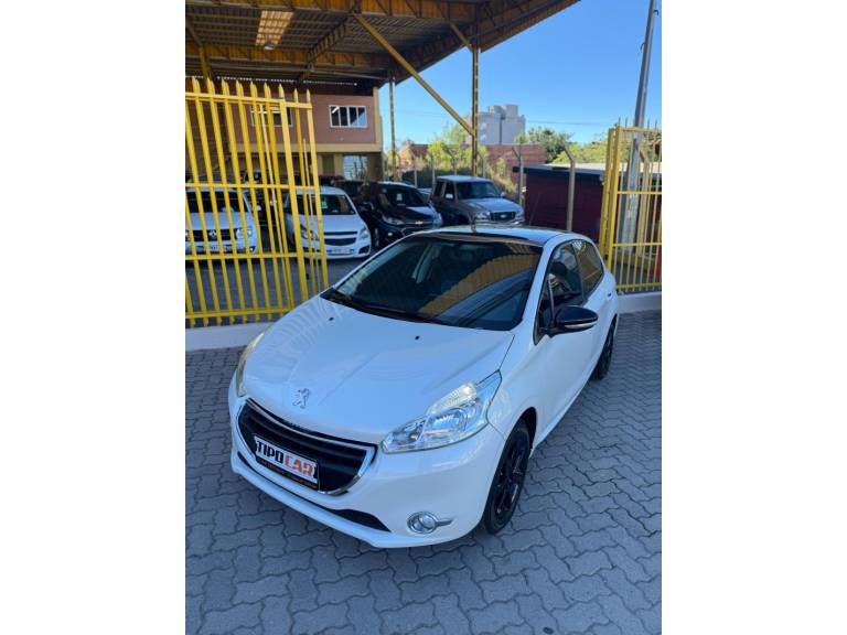 PEUGEOT - 208 - 2015/2016 - Branca - R$ 48.900,00