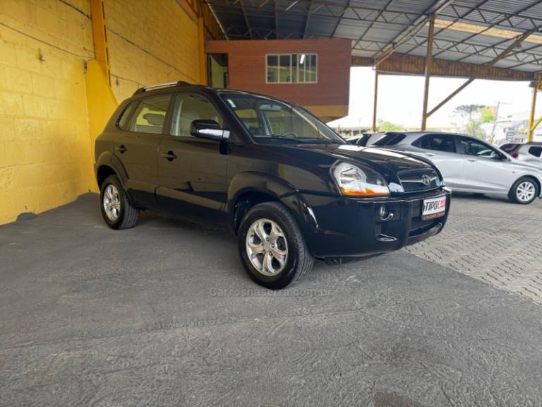 HYUNDAI - TUCSON - 2015/2016 - Preta - R$ 60.900,00