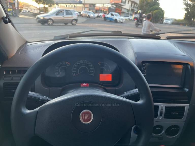 FIAT - SIENA - 2009/2010 - Preta - R$ 28.900,00