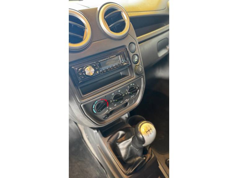 FORD - KA - 2011/2012 - Branca - R$ 27.900,00