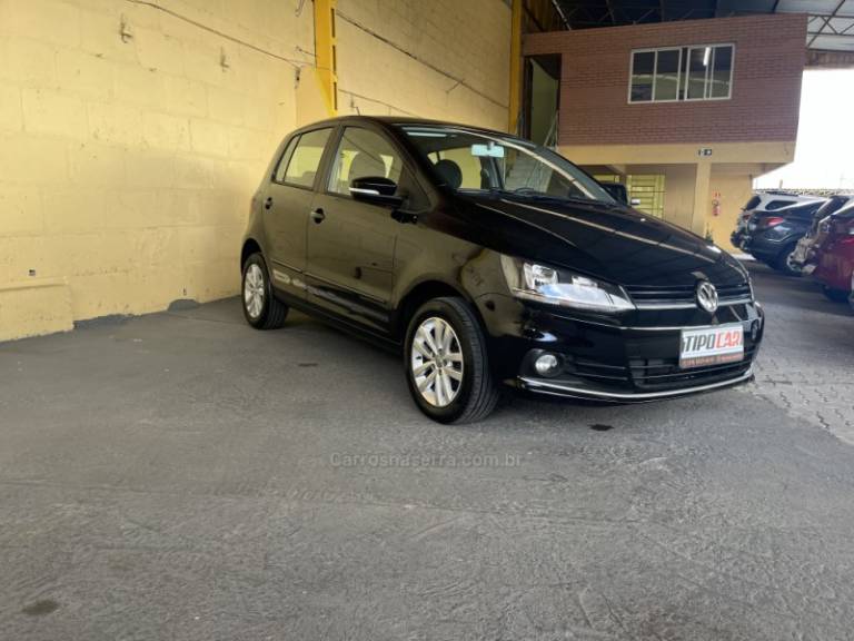 VOLKSWAGEN - FOX - 2019/2019 - Preta - R$ 60.900,00