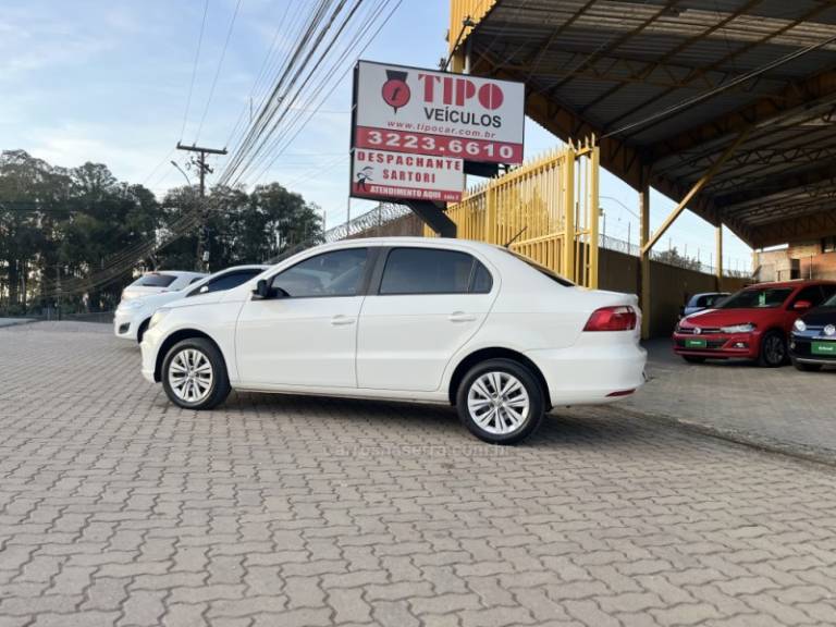 VOLKSWAGEN - VOYAGE - 2020/2020 - Branca - R$ 54.900,00