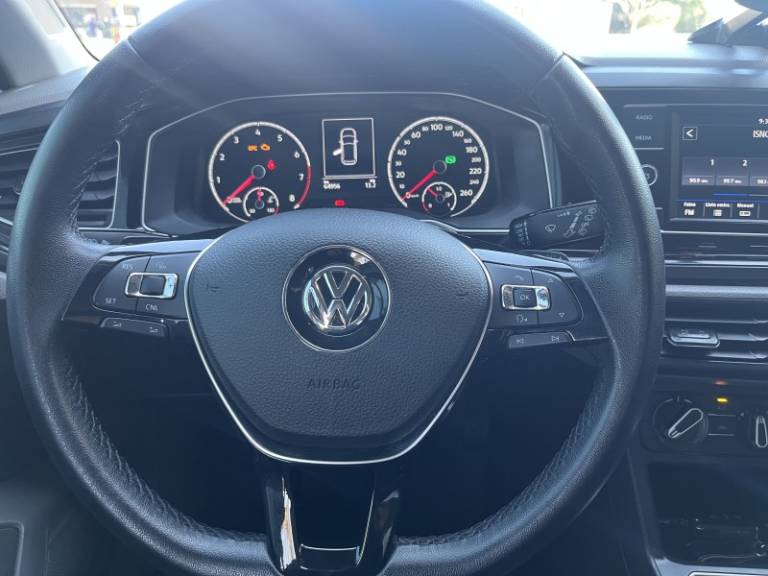 VOLKSWAGEN - POLO - 2019/2020 - Vermelha - R$ 78.900,00