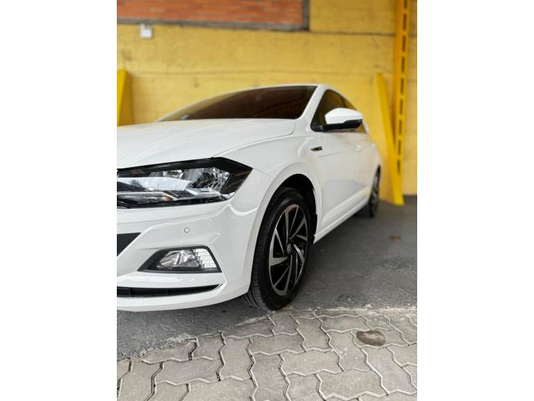 VOLKSWAGEN - POLO - 2021/2021 - Branca - R$ 84.900,00