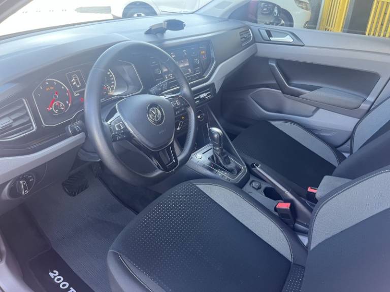VOLKSWAGEN - POLO - 2019/2020 - Vermelha - R$ 78.900,00